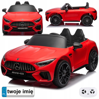 Červené auto Mercedes